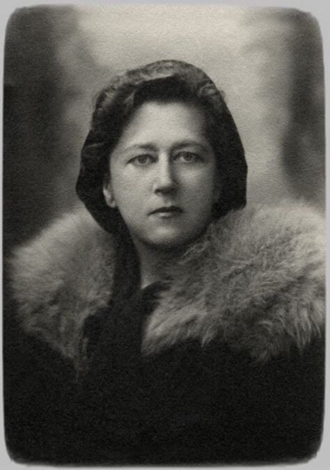 Maria Pawlikowska- Jasnorzewska