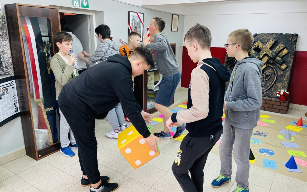 Gra biblioteczna „Poznaj świat biblioteki” – Tydzień Bibliotek 2022