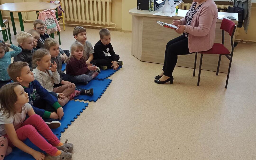 Zajęcia literacko-plastyczne  z przedszkolakami.