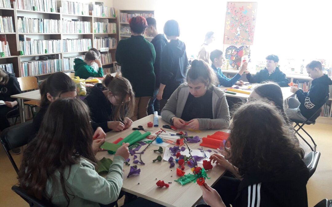 Wielkanocno-wiosenne spotkania w bibliotece 🐣🐣