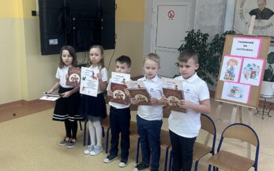 Pasowanie na czytelnika biblioteki.