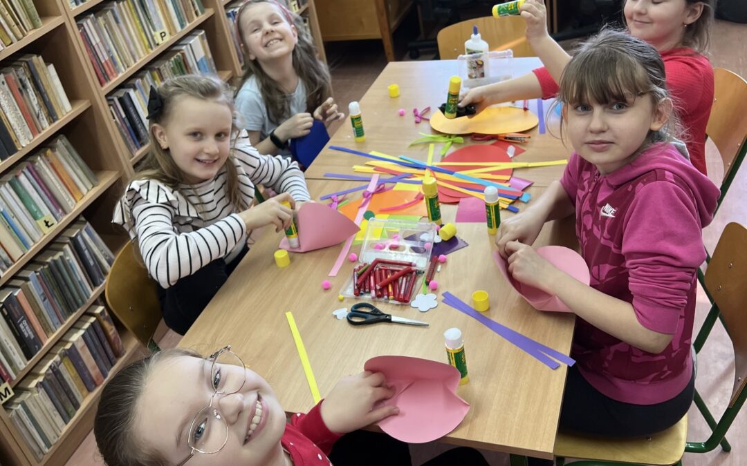 Dzień Kobiet w bibliotece.