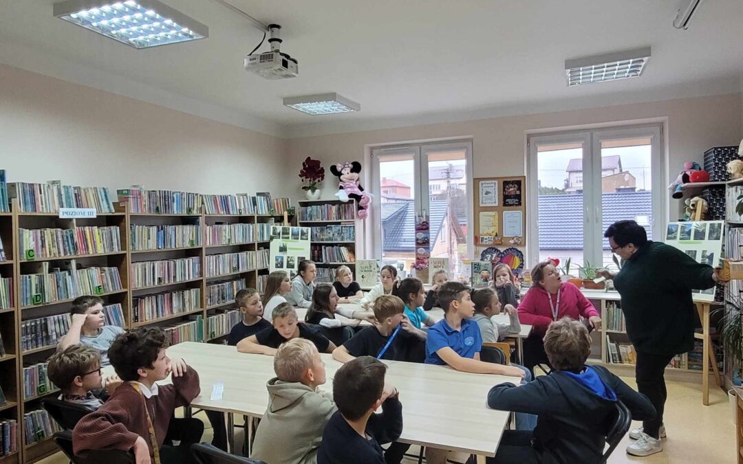 Zajęcia biblioteczne z klasą 4b.