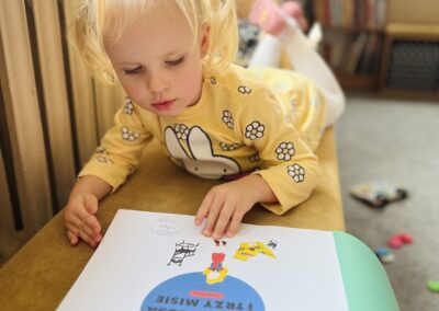 Przedszkolaki w bibliotece