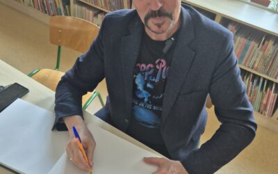 Spotkanie z artystą, poetą i aktorem – Piotrem Pilarskim.